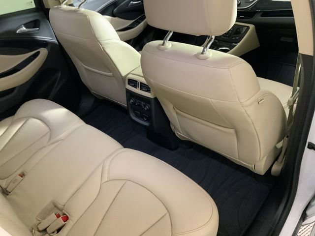 Used 2018 Buick Envision Essence image 36