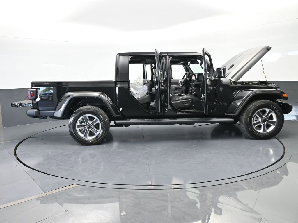 Used 2024 Jeep Gladiator Sport w/ Premium Package image 74