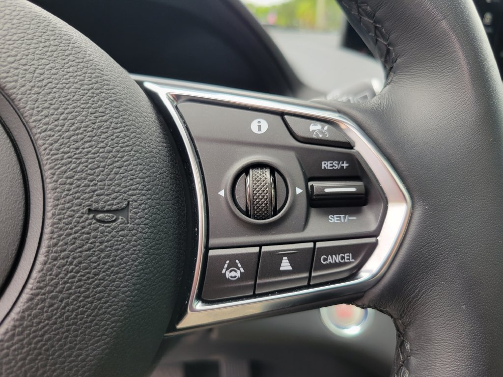 Used 2025 Acura RDX SH-AWD image 26