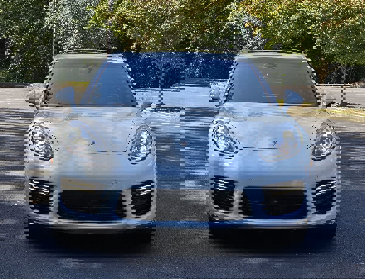 Used 2016 Porsche Panamera GTS w/ Premium Package Plus image 9
