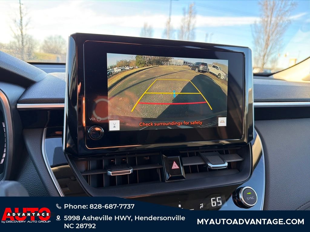 Used 2023 Toyota Corolla Cross XLE w/ Convenience Package image 18