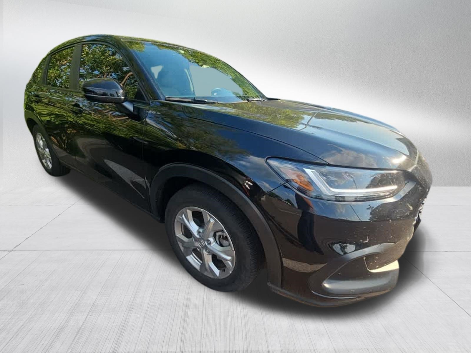 Used 2024 Honda HR-V LX image 3