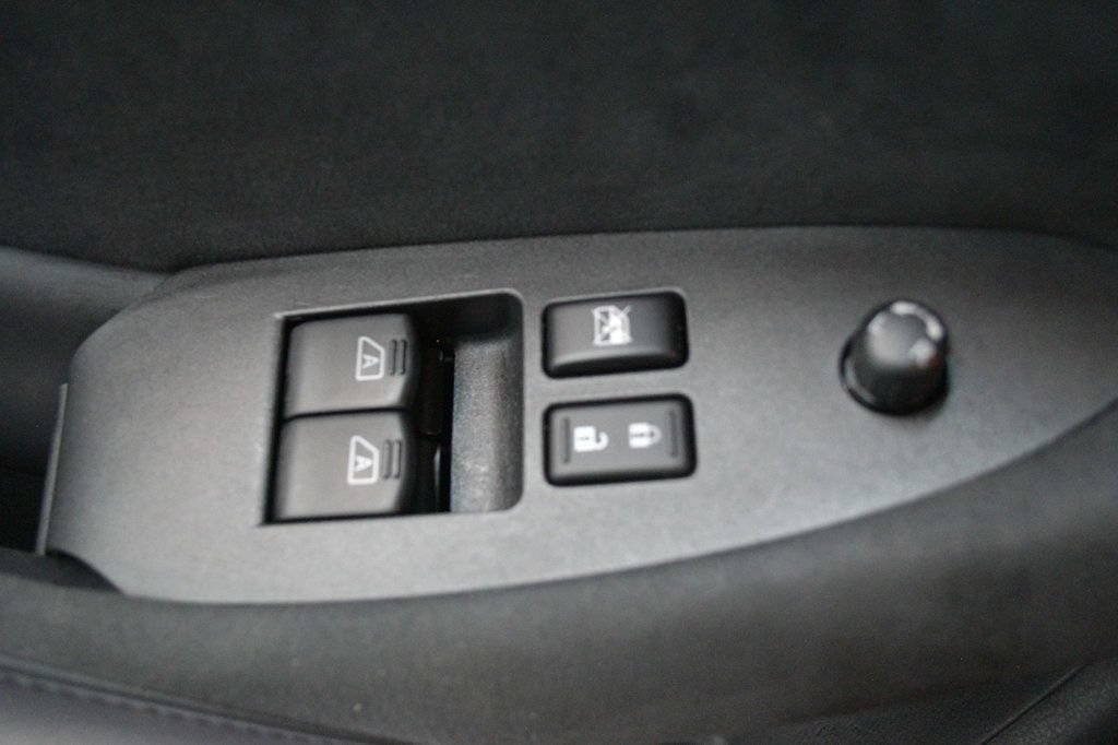 Used 2025 Nissan Z NISMO w/ Floor Mat Package RWD image 47