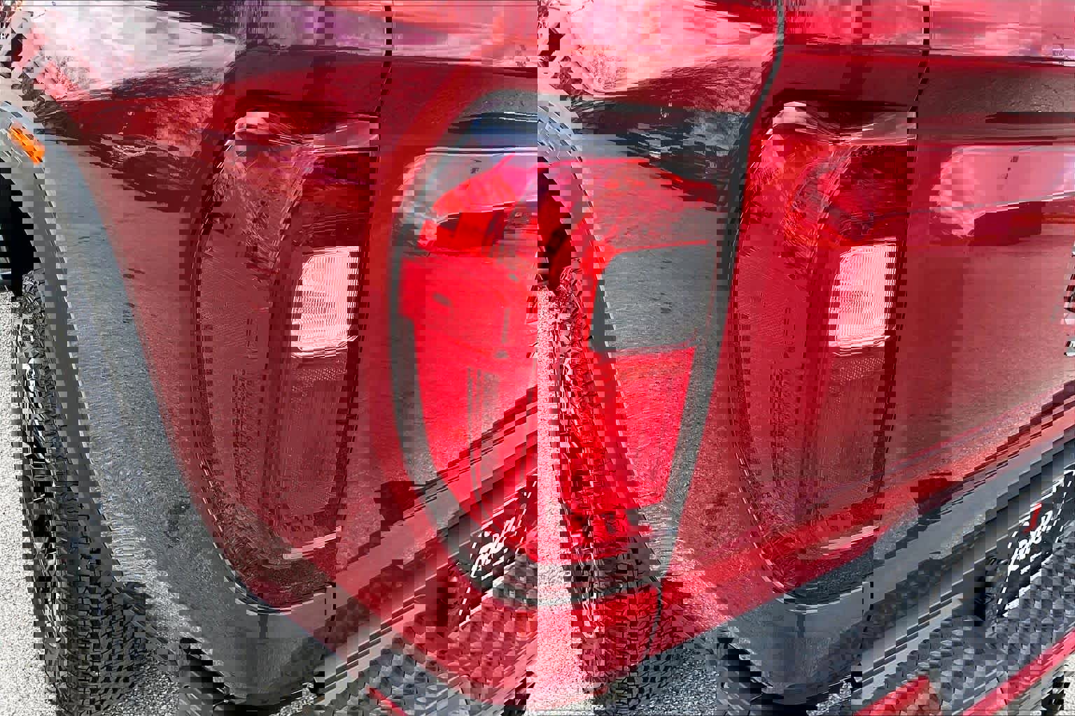 Used 2026 GMC Canyon AT4 w/ Technology Plus Package image 52