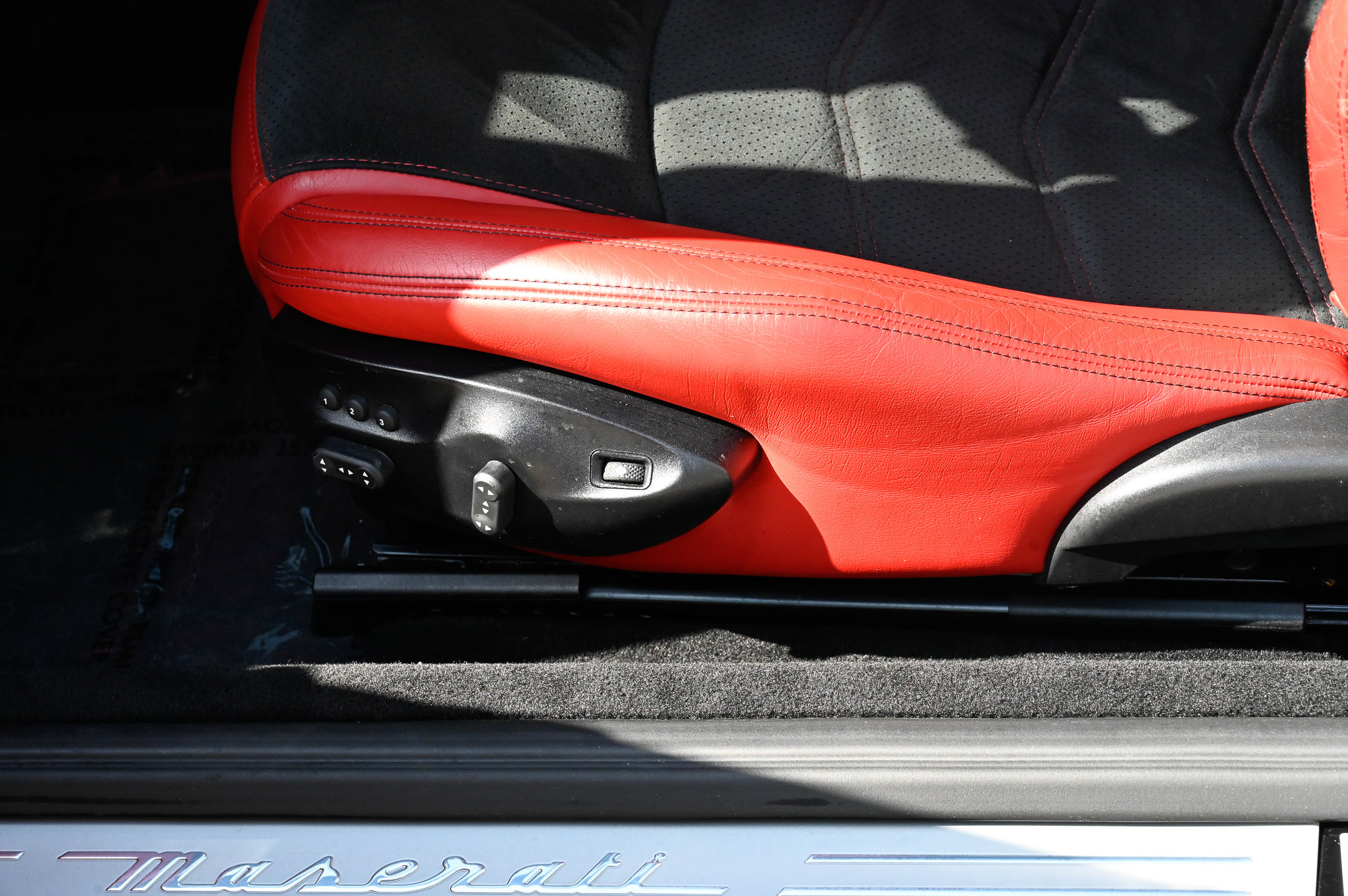 Used 2017 Maserati GranTurismo MC image 18