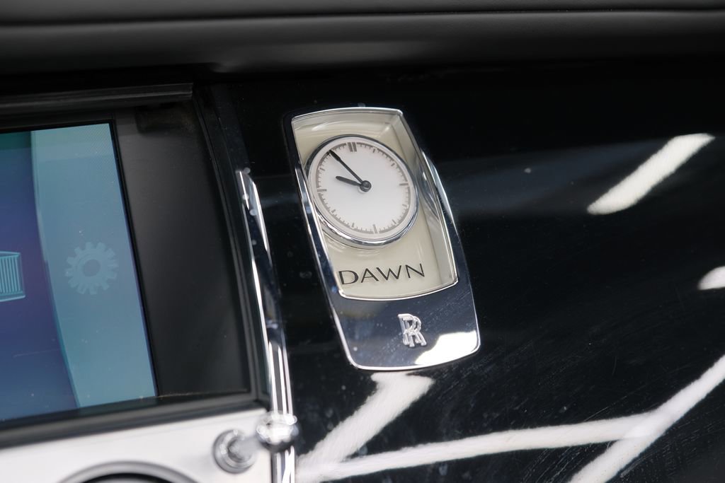 Used 2016 Rolls-Royce Dawn image 47