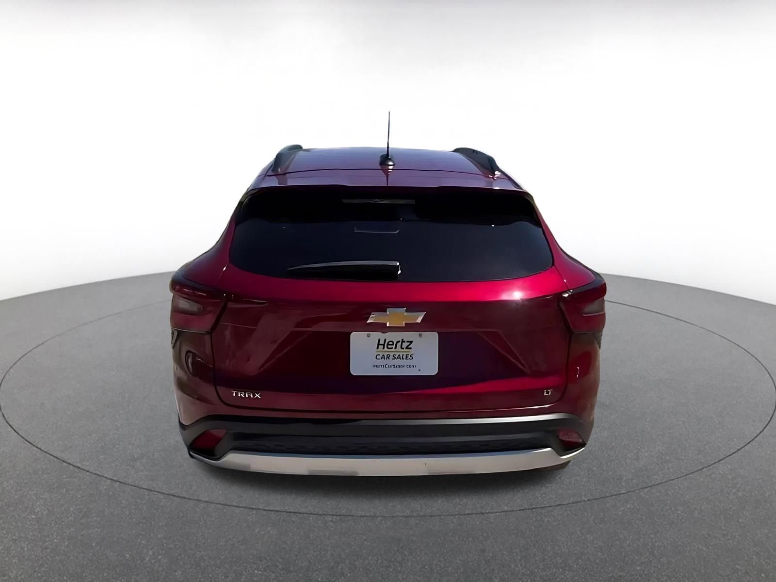 Used 2025 Chevrolet Trax LT w/ LT Convenience Package image 12