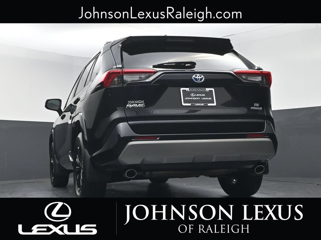 Used 2023 Toyota RAV4 SE w/ Convenience Package AWD/4WD image 18
