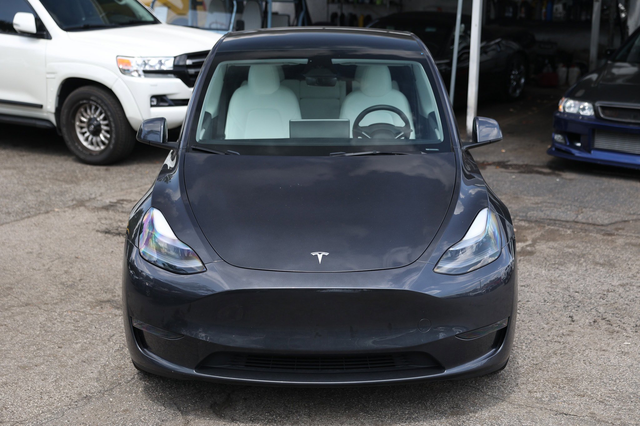 Used 2024 Tesla Model Y Long Range AWD/4WD image 23