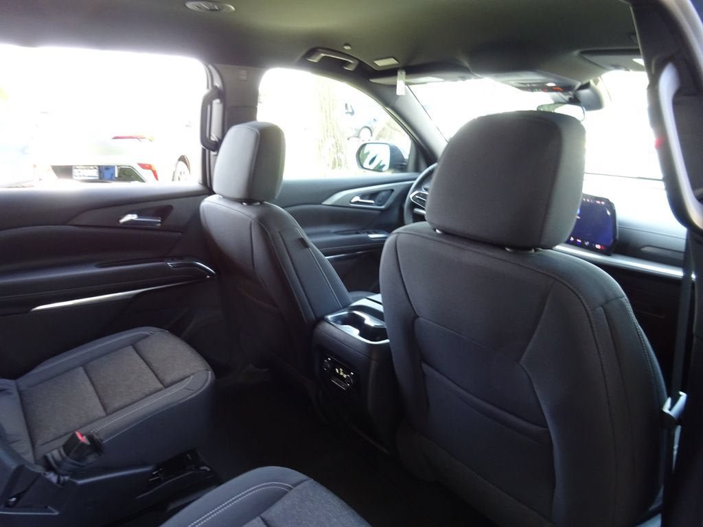 New 2026 Chevrolet Traverse LT w/ Midnight/Sport Edition FWD image 20