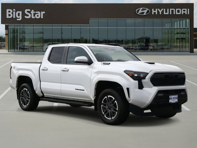 Used 2024 Toyota Tacoma TRD Sport w/ TRD Sport Upgrade Package image 6