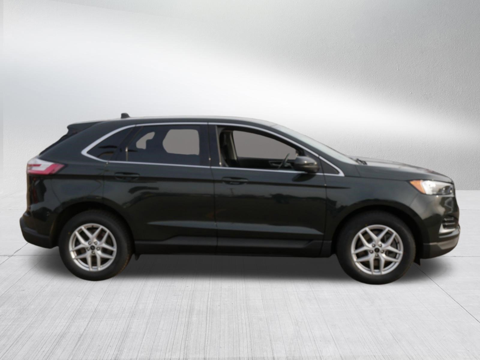 Certified 2023 Ford Edge SEL image 8