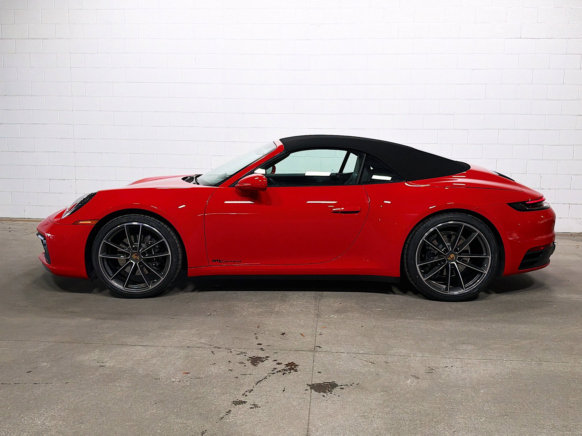Used 2020 Porsche 911 Carrera image 2