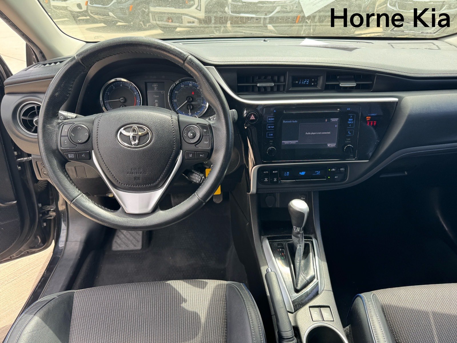 Used 2018 Toyota Corolla SE w/ Carpet Mat Package (TMS) FWD image 15