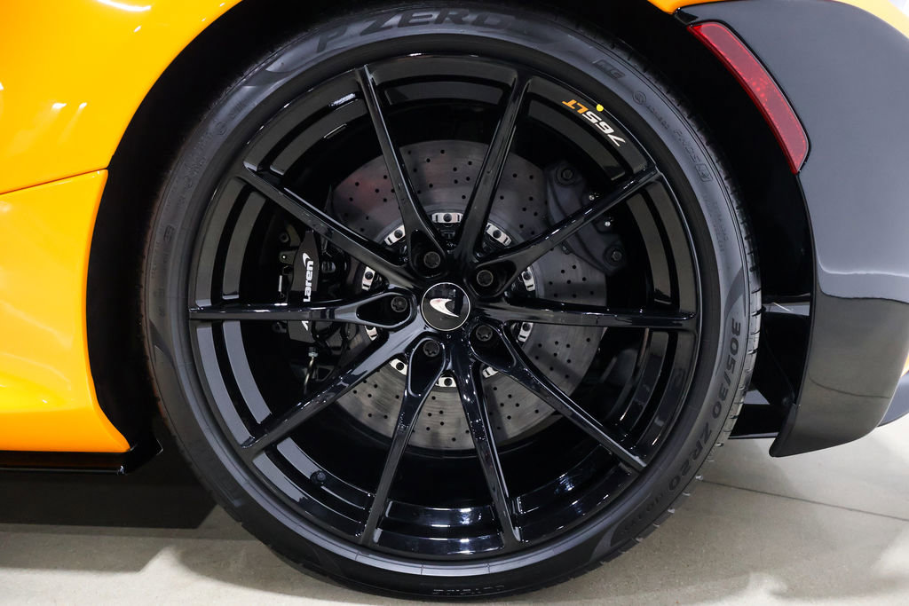 Used 2022 McLaren 765LT image 40