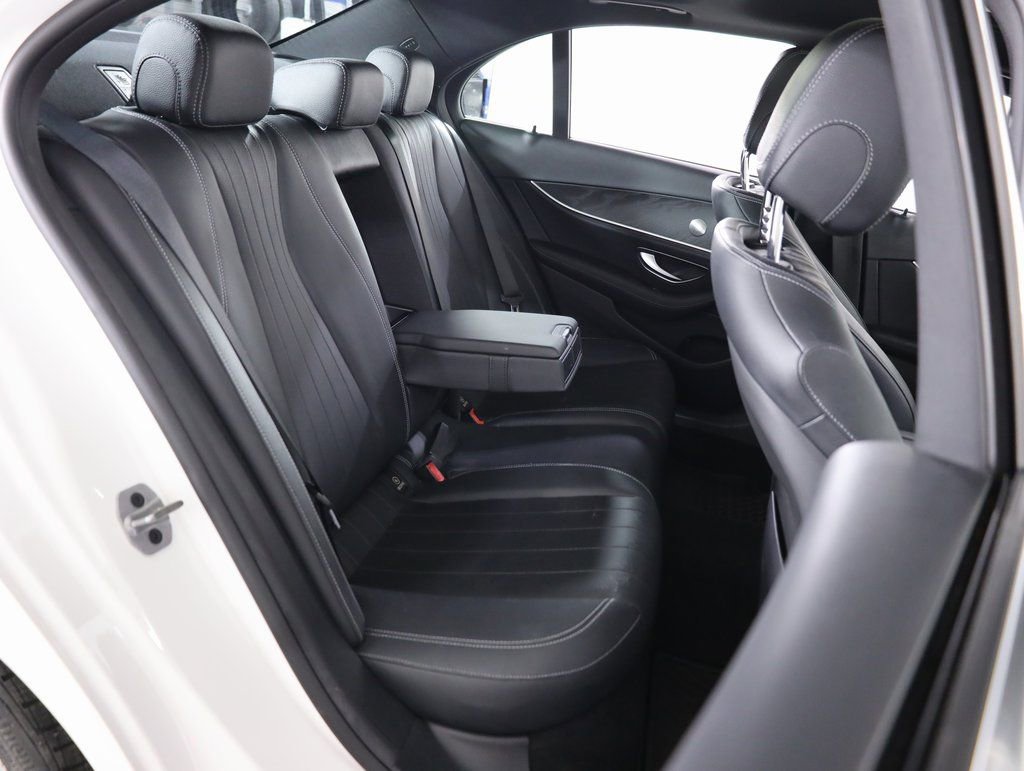 Certified 2022 Mercedes-Benz E 450 4MATIC Sedan image 40