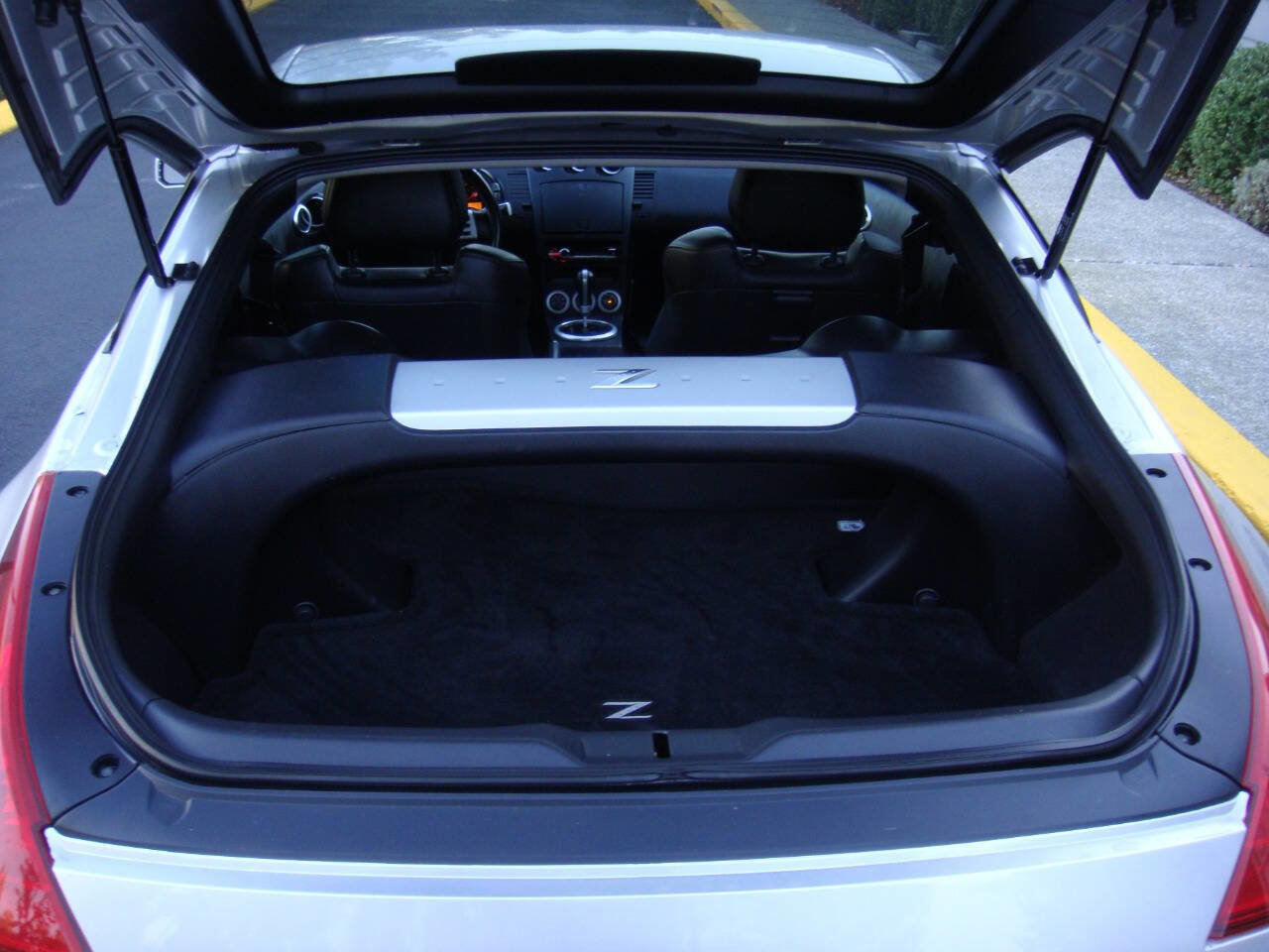 Used 2004 Nissan 350Z Touring w/ Aerodynamics Pkg image 14