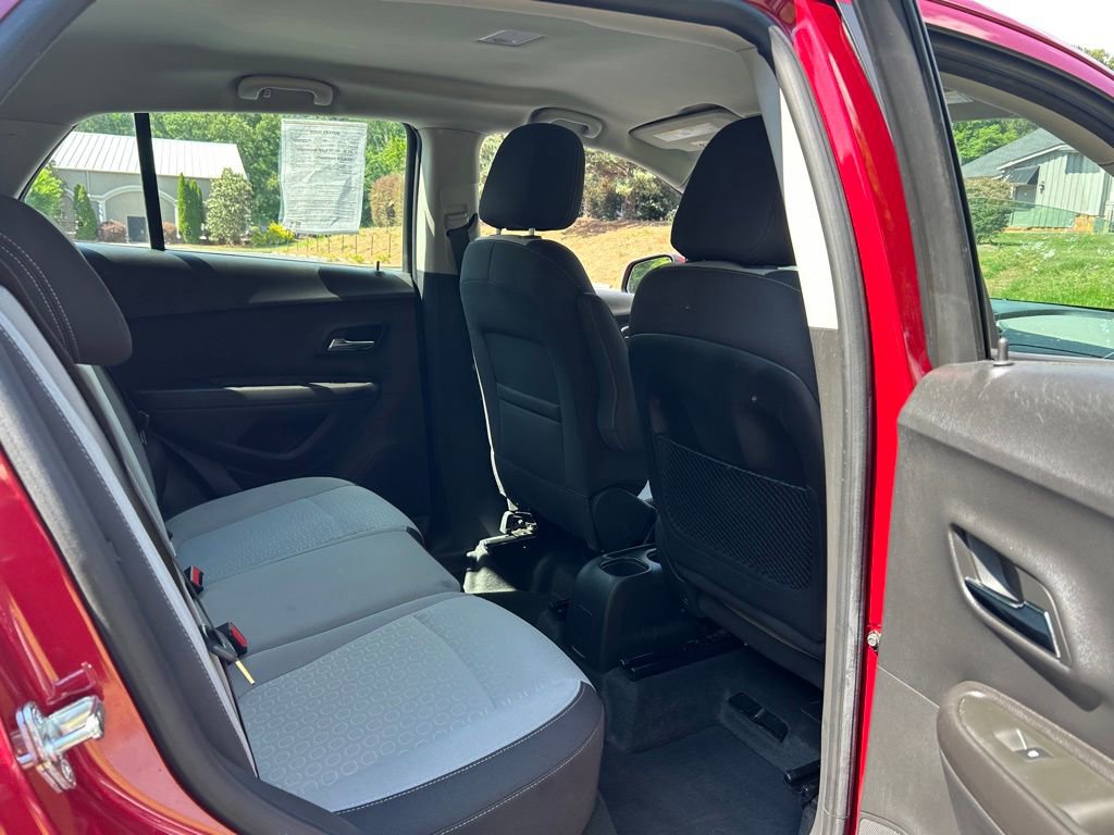 Used 2015 Chevrolet Trax LS w/ LPO, Protection Package FWD image 43