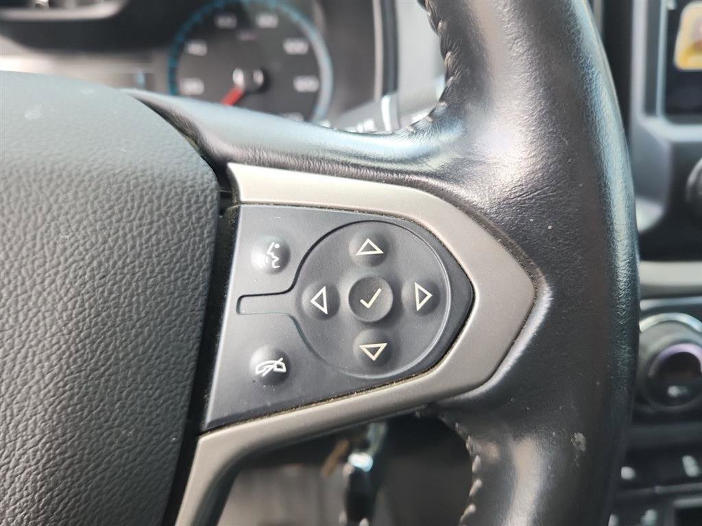 Used 2018 Chevrolet Colorado Z71 AWD/4WD image 17