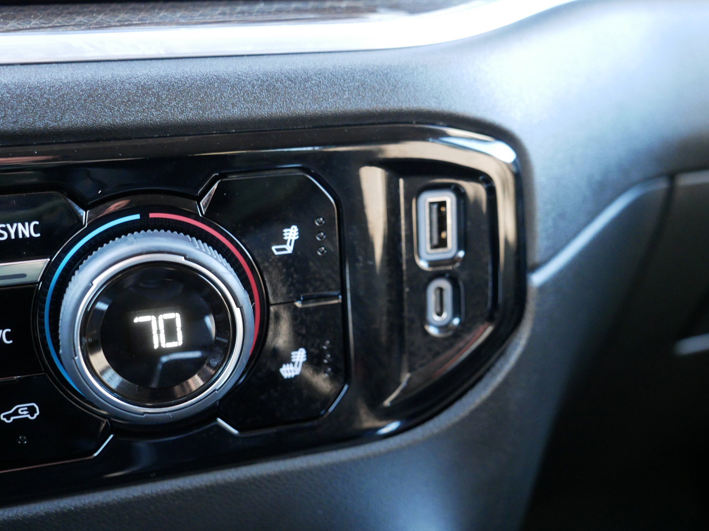 Used 2022 Chevrolet Silverado 1500 LT w/ LPO, Chrome Package image 31