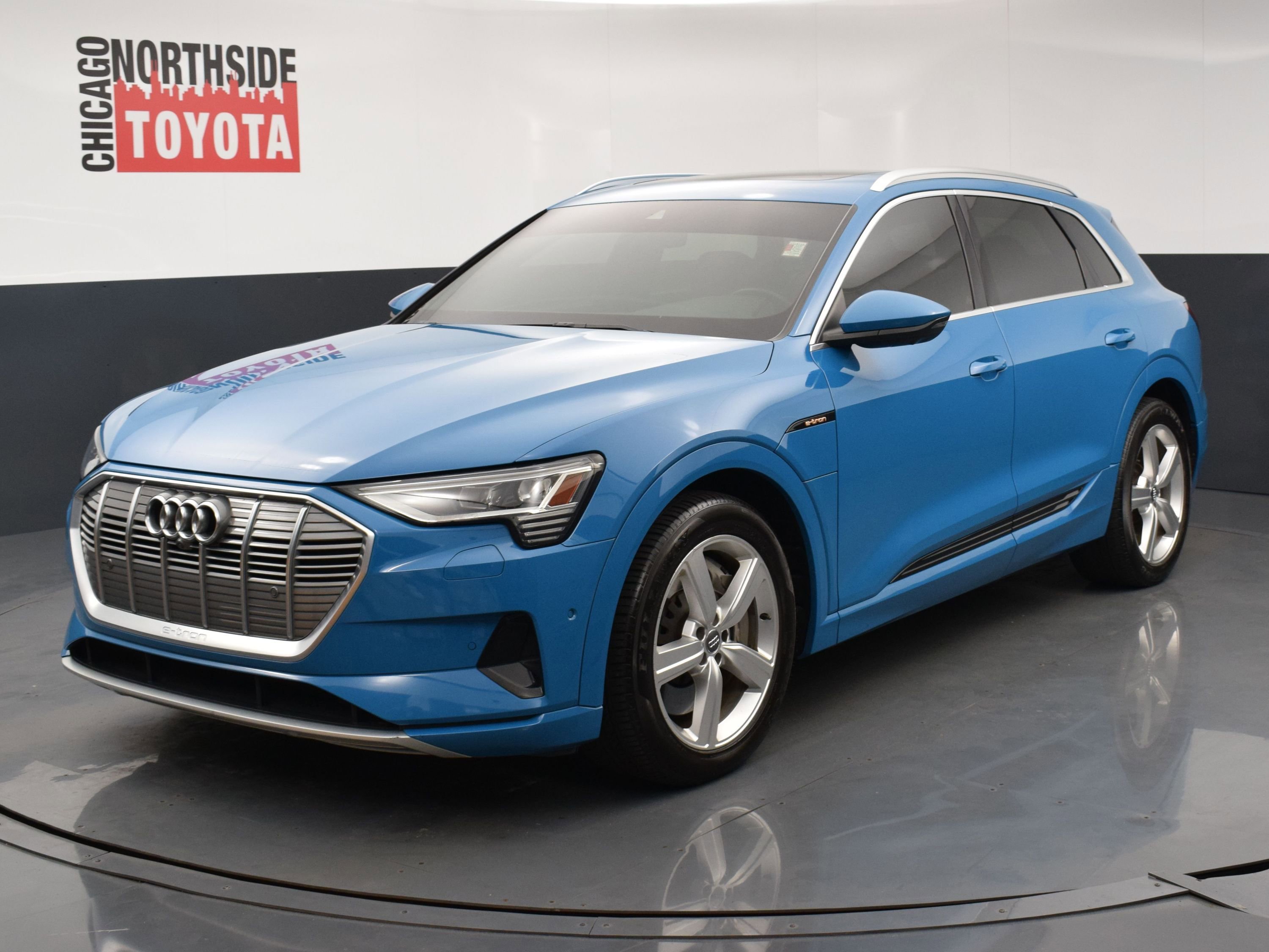 Used 2019 Audi e-tron Premium Plus AWD/4WD image 8