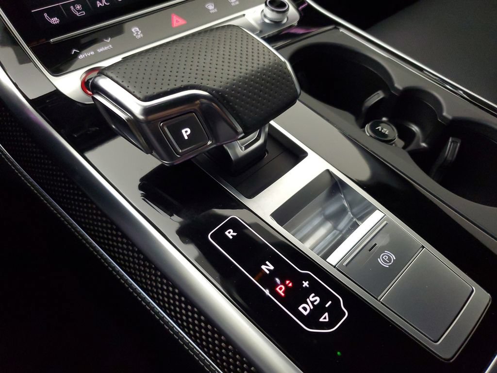 Used 2023 Audi SQ8 Premium Plus w/ SQ8 Luxury Package AWD/4WD image 31