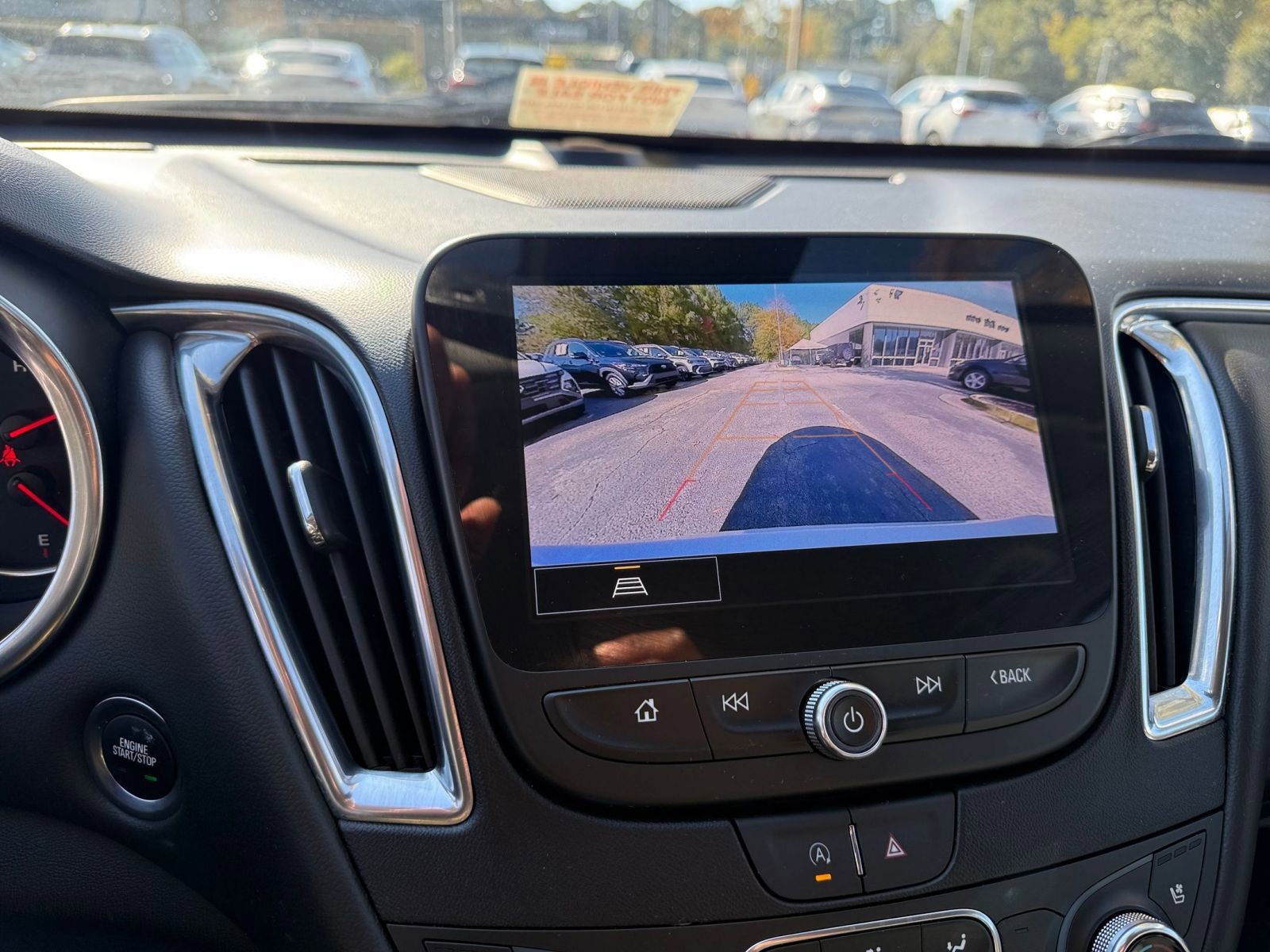 Used 2024 Chevrolet Malibu LT image 17