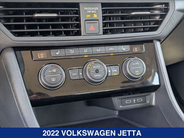 Used 2022 Volkswagen Jetta SE image 17