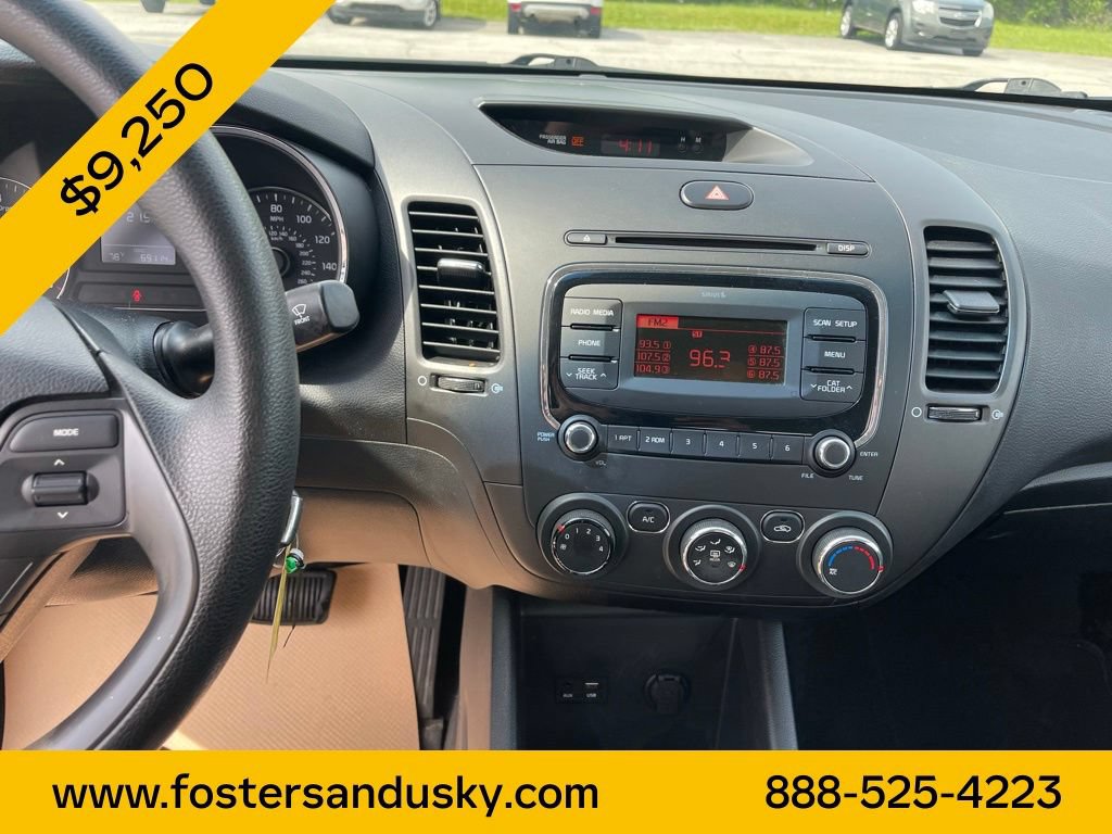 Used 2017 Kia Forte LX FWD image 11