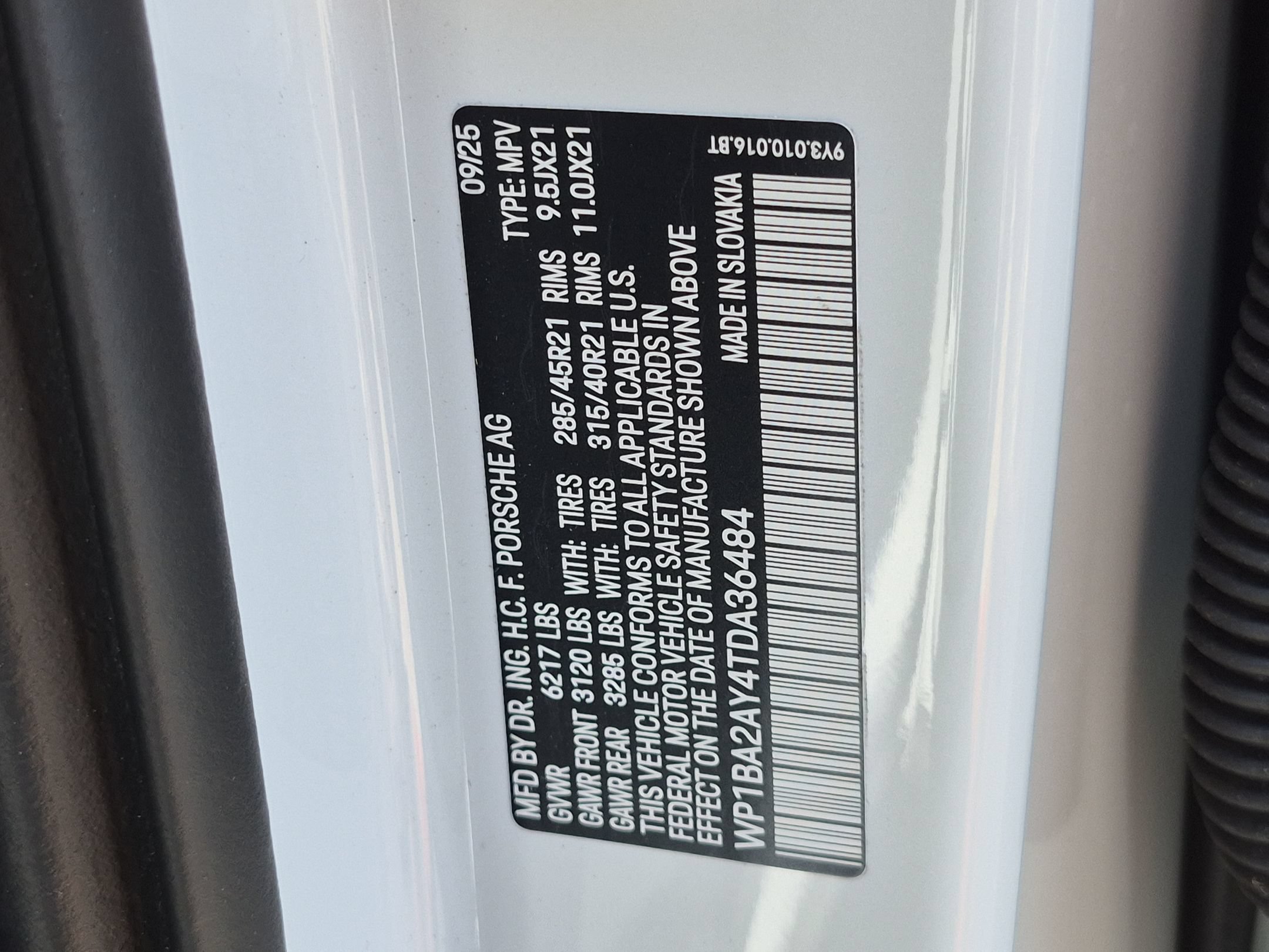 Certified 2026 Porsche Cayenne Coupe AWD/4WD image 29