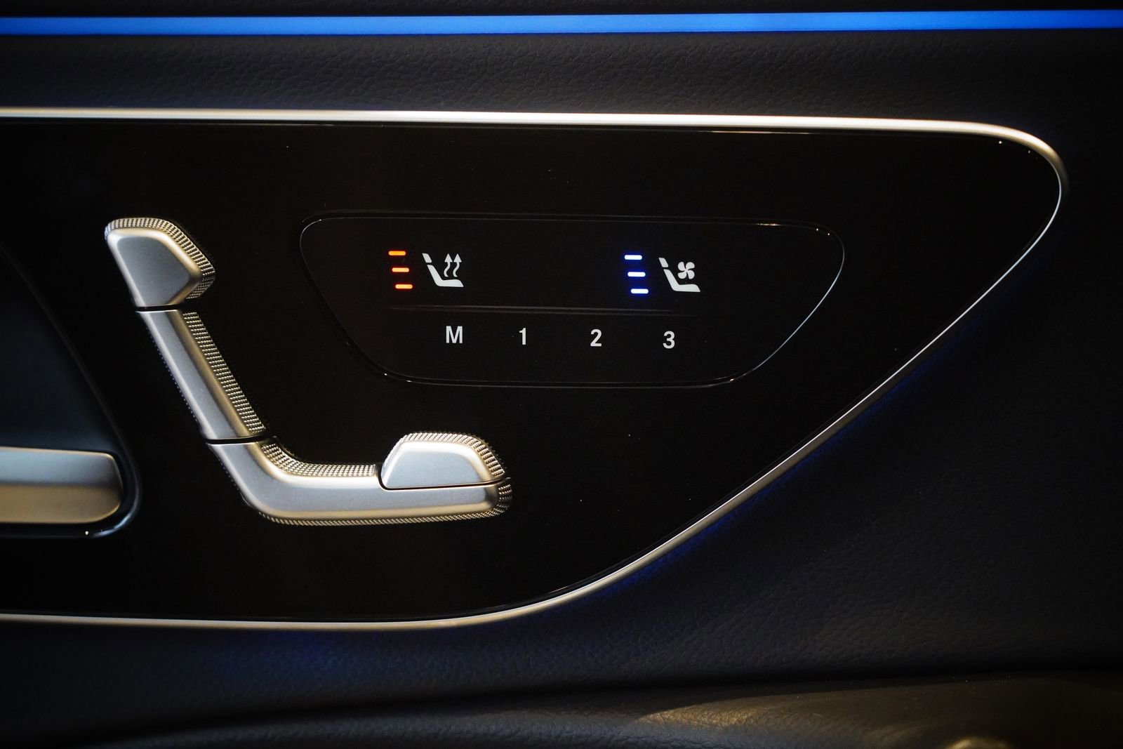 New 2026 Mercedes-Benz E 350 4MATIC Sedan image 30