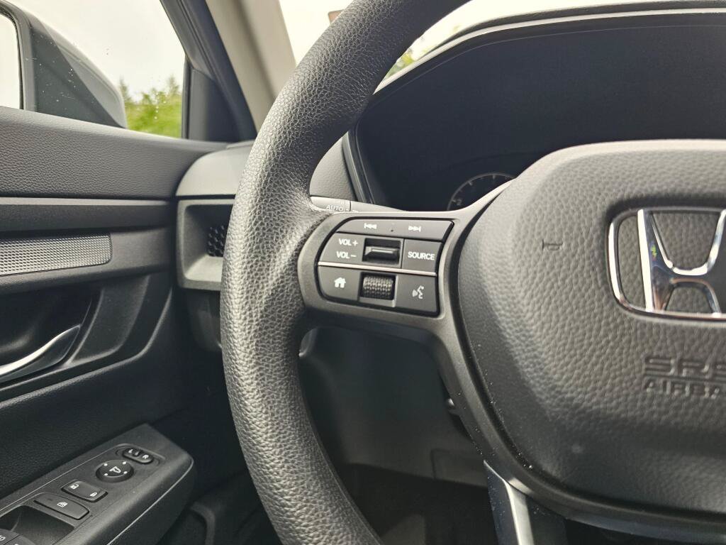 Certified 2025 Honda CR-V LX image 30