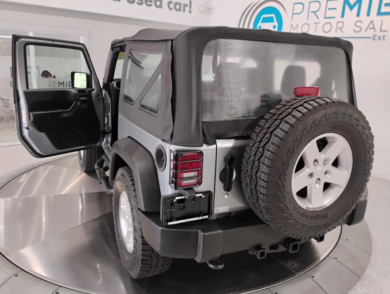 Used 2016 Jeep Wrangler Sport w/ Quick Order Package 24S AWD/4WD image 16