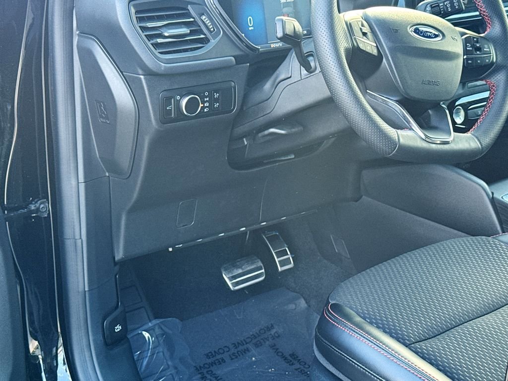 Used 2024 Ford Escape ST-Line w/ Tech Pack #1 image 17