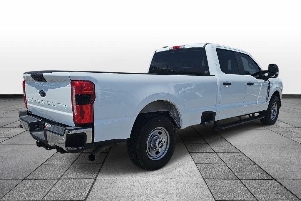 Used 2023 Ford F350 XL w/ 360-Degree Camera Package RWD image 5