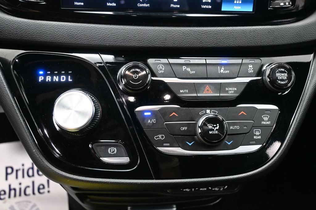 Used 2025 Chrysler Pacifica Select FWD image 20