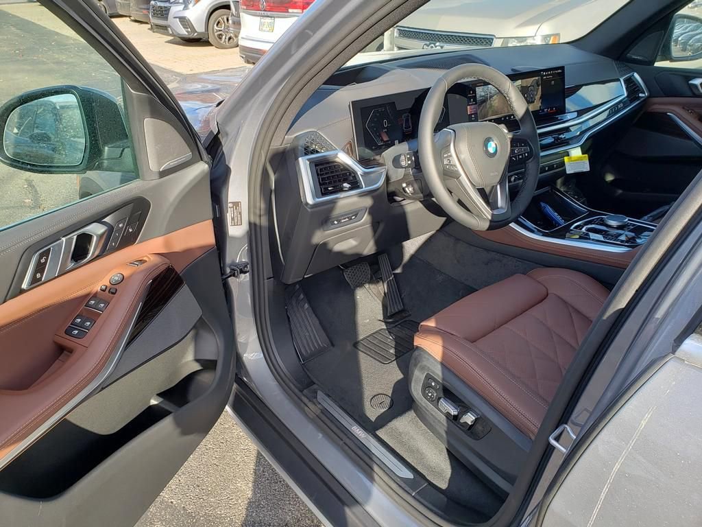 New 2026 BMW X5 xDrive40i w/ Climate Comfort Package image 6