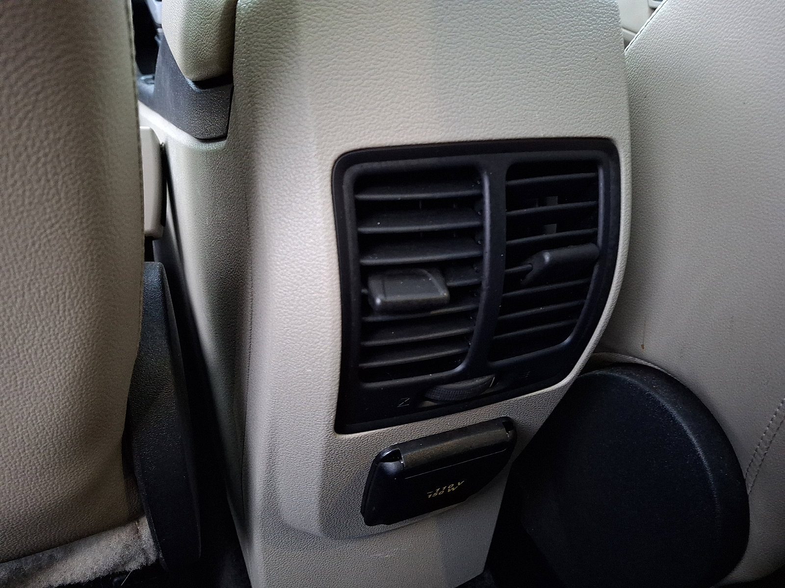 Used 2018 Ford Escape Titanium image 11