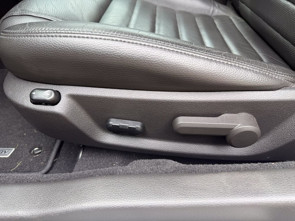 Used 2008 Ford Mustang Shelby GT500 RWD image 16