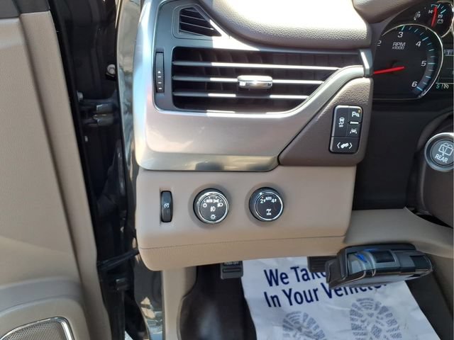 Used 2019 Chevrolet Suburban LT w/ Luxury Package AWD/4WD image 19