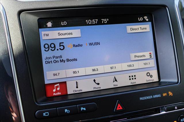 Used 2018 Ford Explorer Platinum image 18