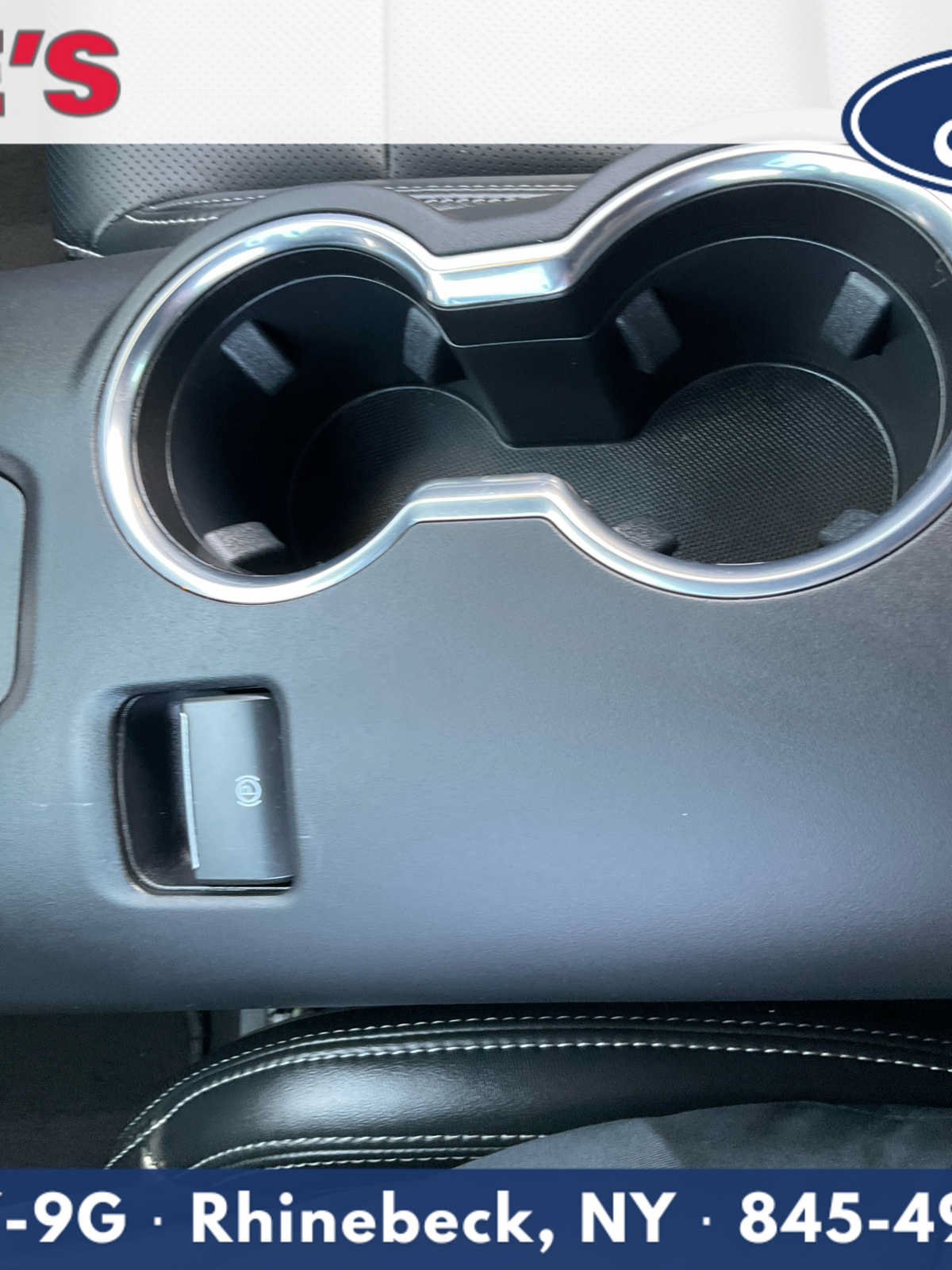 Used 2025 Ford Mustang Premium RWD image 29