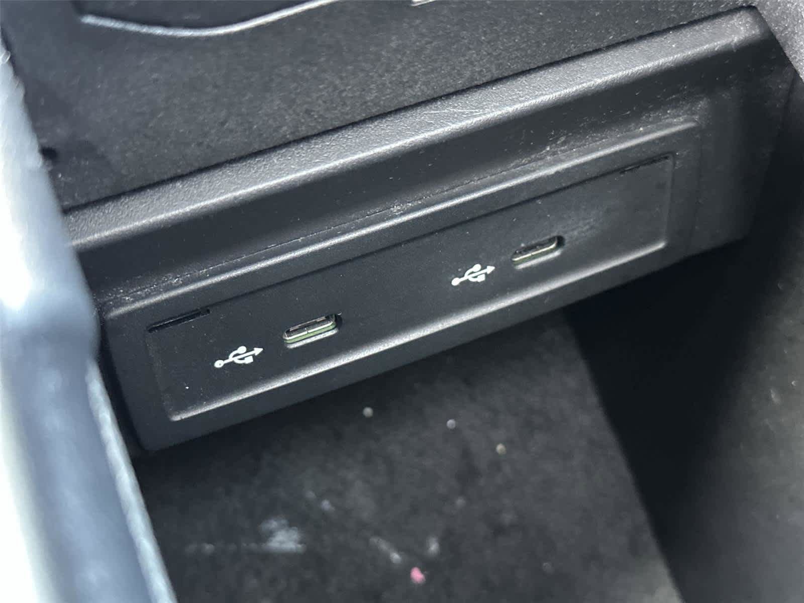 Used 2021 Mercedes-Benz A 220 image 40
