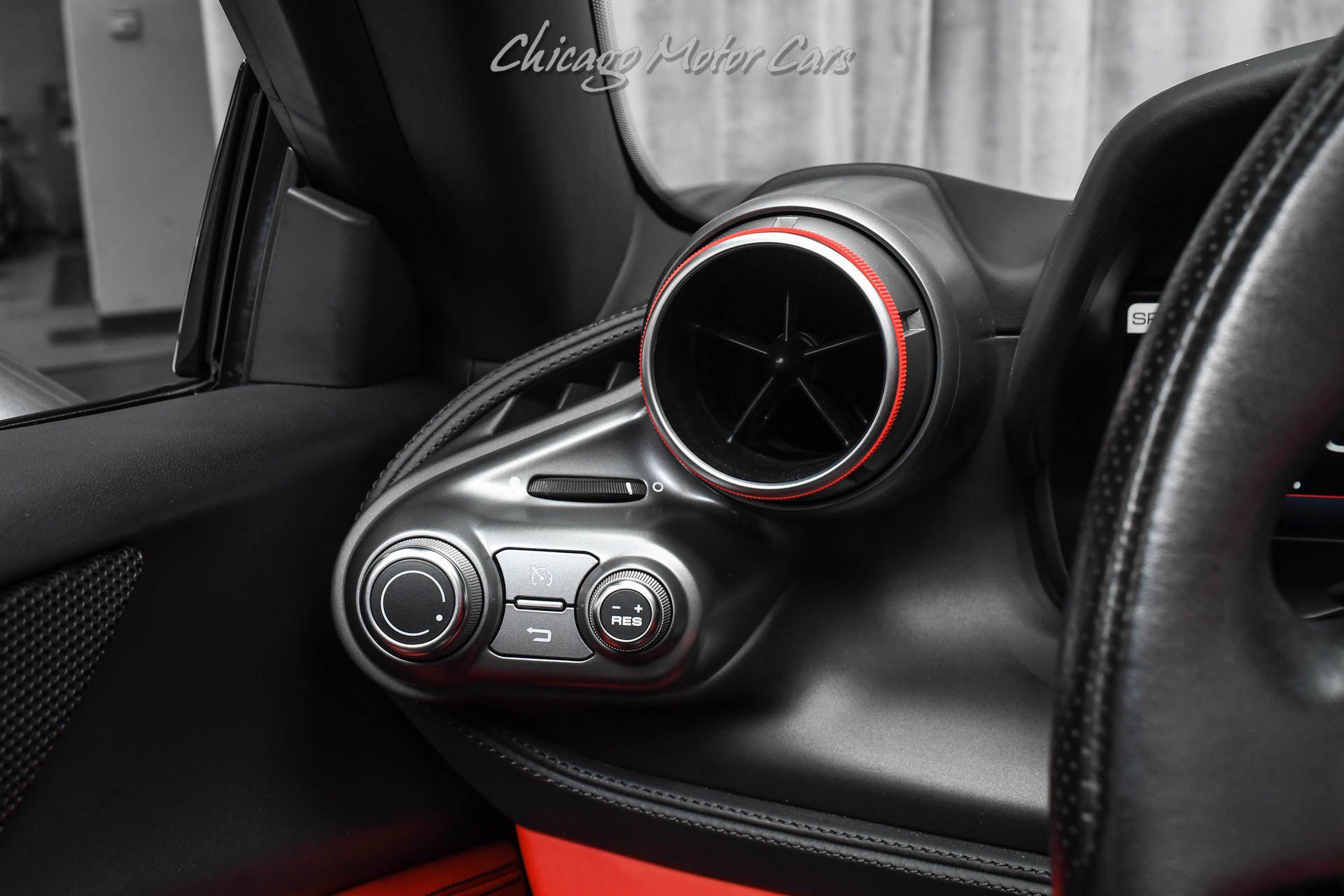 Used 2022 Ferrari F8 Tributo image 12