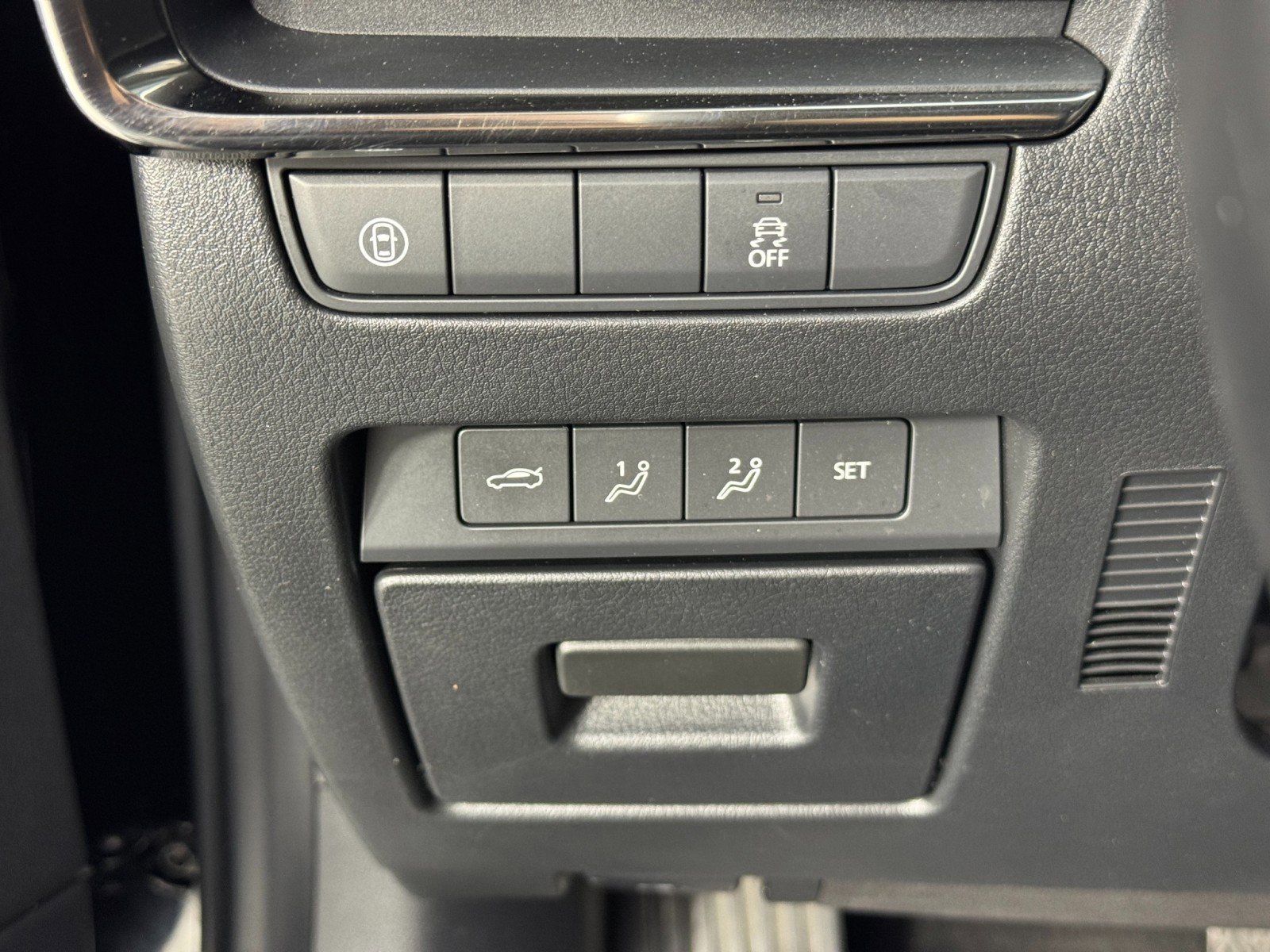 Used 2019 MAZDA MAZDA3 Sedan w/ Preferred Package image 16