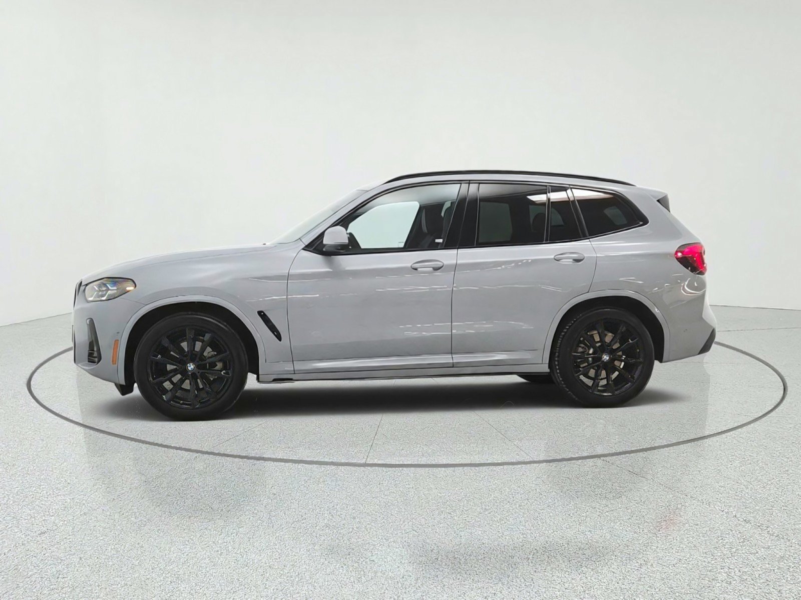 Used 2023 BMW X3 sDrive30i w/ M Sport Package RWD image 8