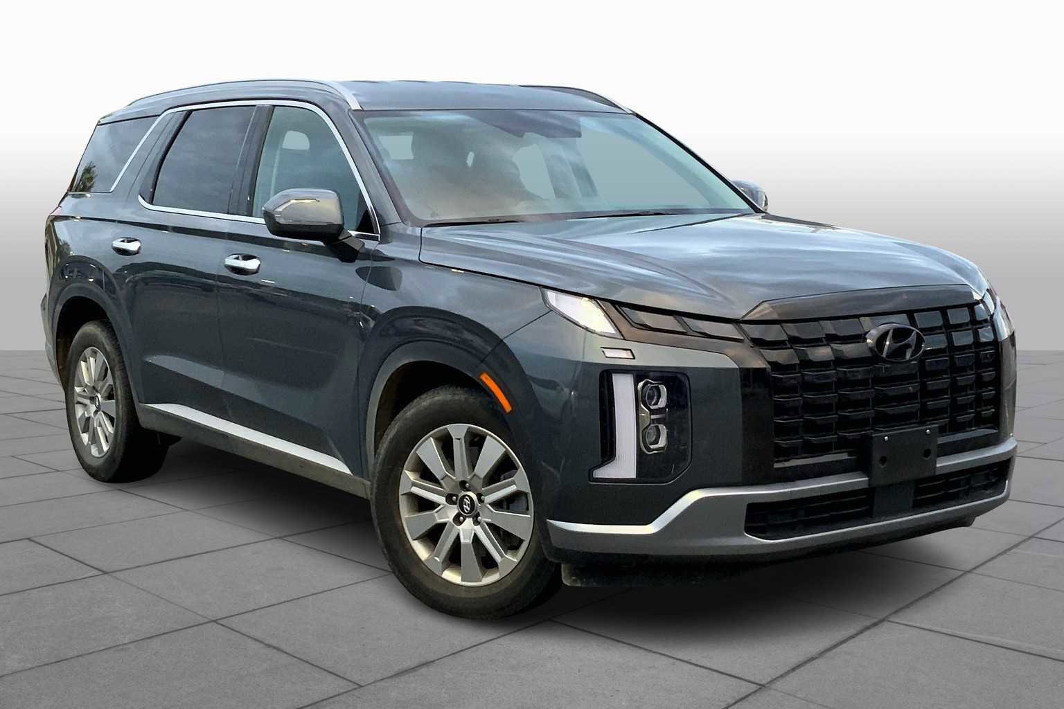 Used 2024 Hyundai Palisade SEL image 2