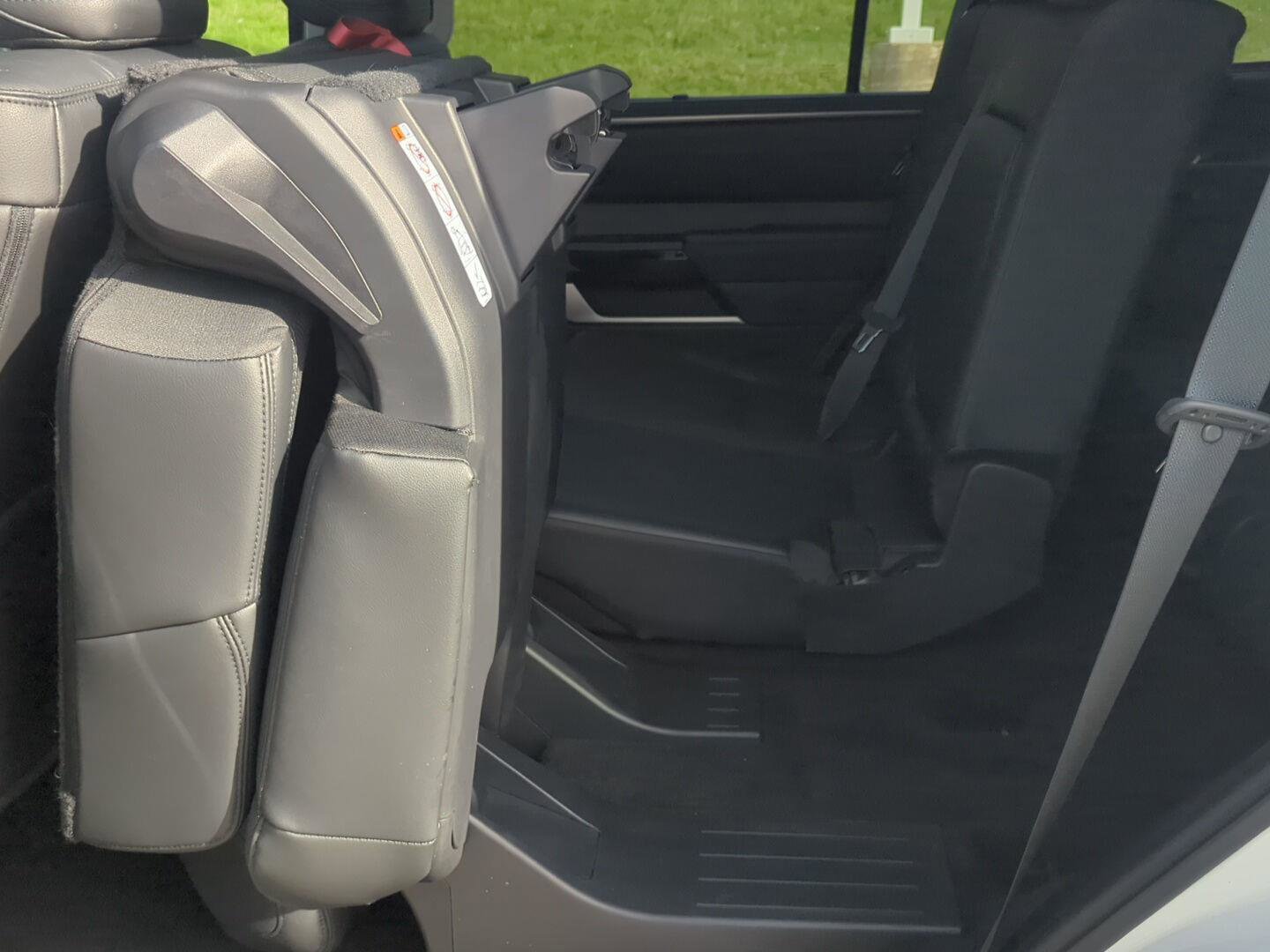 Used 2024 Toyota Sequoia Limited image 24