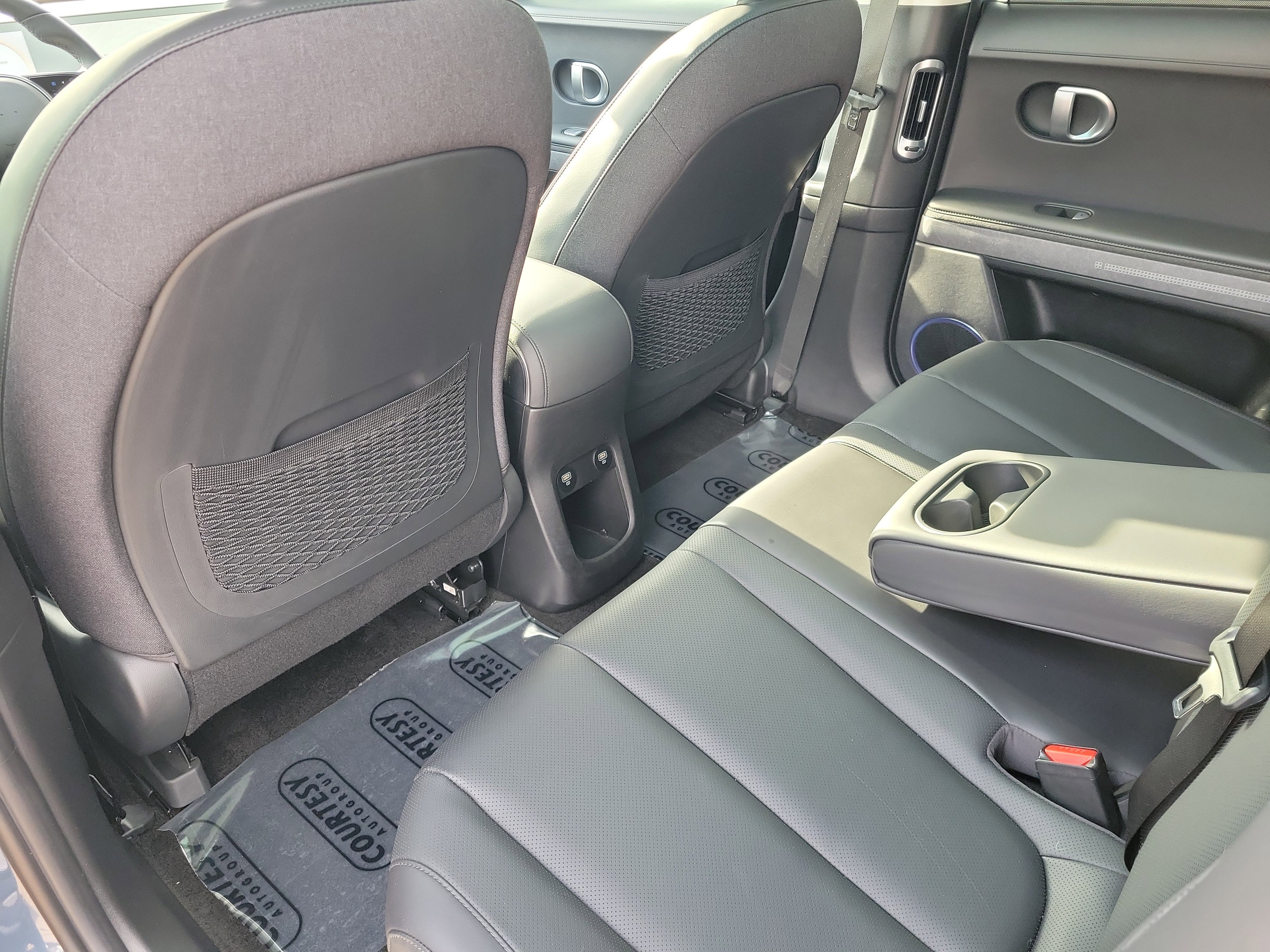 Certified 2023 Hyundai Ioniq 5 Limited w/ Cargo Package image 13