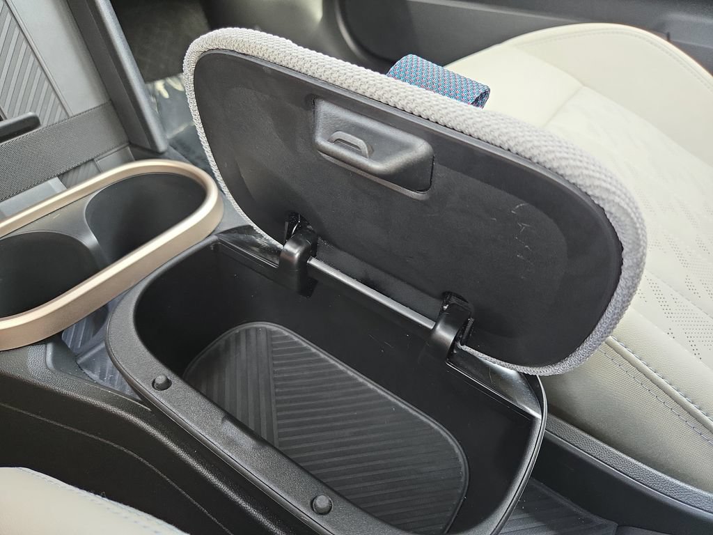Used 2026 MINI Cooper 2-Door Hardtop FWD image 31